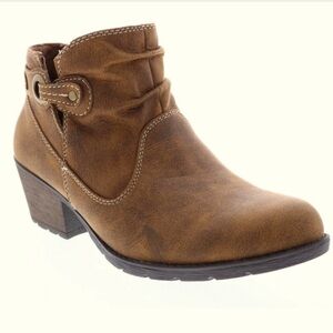 Earth Origins Brown harness Ankle Boots size 7.5 cushioned